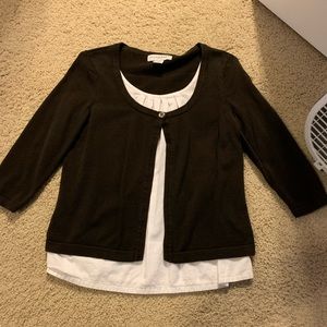 Two piece top that is connected. Petite medium